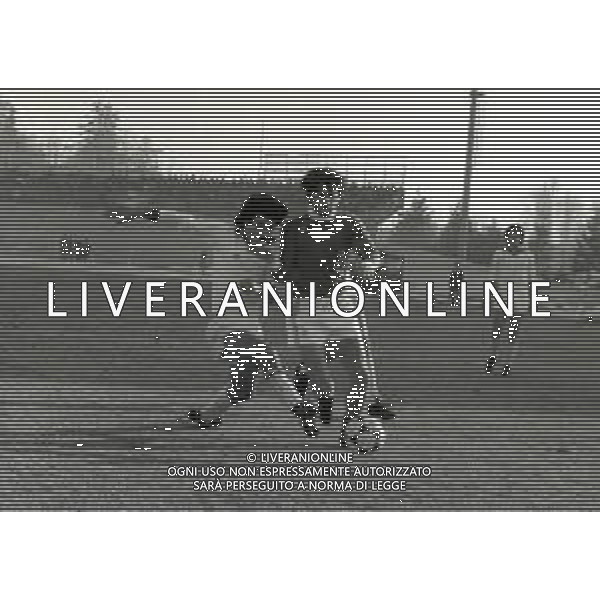 08-02-1981 VARESE-CAMPIONATO DI CALCIO SERIE B VARESE-FOGGIA 0-0 NELLA FOTO AZIONE DI GIOCO AG ALDO LIVERANI SAS