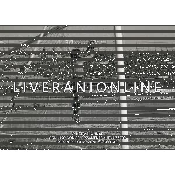08-02-1981 VARESE-CAMPIONATO DI CALCIO SERIE B VARESE-FOGGIA 0-0 NELLA FOTO AZIONE DI GIOCO AG ALDO LIVERANI SAS