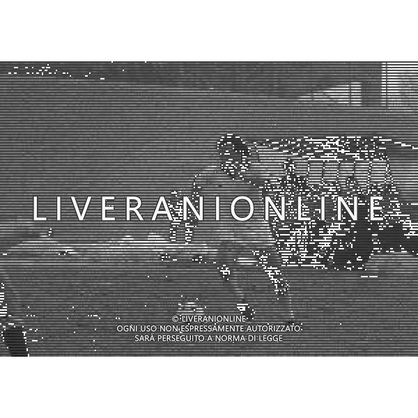 08-02-1981 VARESE-CAMPIONATO DI CALCIO SERIE B VARESE-FOGGIA 0-0 NELLA FOTO AZIONE DI GIOCO AG ALDO LIVERANI SAS
