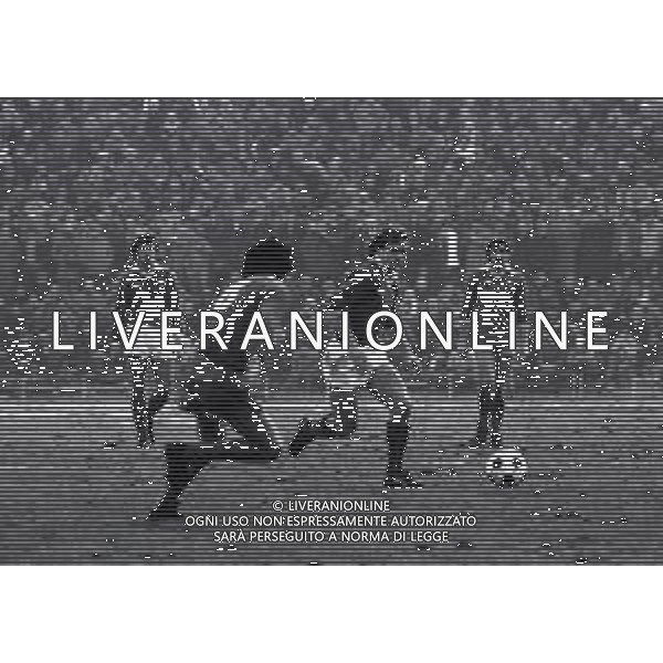 18-01-1981 BRESCIA CAMPIONATO DI CALCIO SERIE A BRESCIA-PERUGIA 1-1 NELLA FOTO AZIONE DI GIOCO AG ALDO LIVERANI SAS