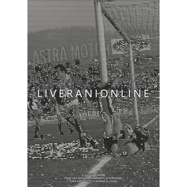 18-01-1981 BRESCIA CAMPIONATO DI CALCIO SERIE A BRESCIA-PERUGIA 1-1 NELLA FOTO SERGIO FORTUNATO E ASTUTILIO MALGIOGLIO AG ALDO LIVERANI SAS