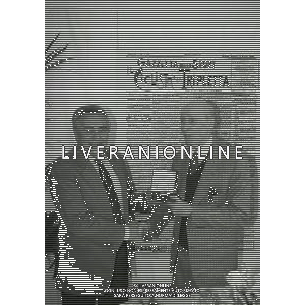 RETROSPETTIVA CANDIDO CANNAVO\' GIORNALISTA SCRITTORE E DIRETTORE DELLA GAZZETTA DELLO SPORT NELLA FOTO CANDIDO CANNAVO\' NELL\'ANNO 1996 AGLI OPEN D\' ITALIA DI GOLF AG ALDO LIVERANI SAS 