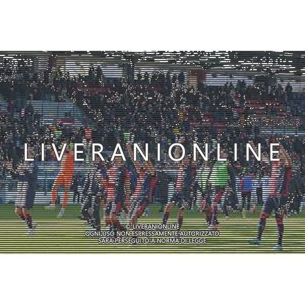 11-2-2023. Cagliari Calcio-Benevento Calcio, 24° giornata serie BKT 2022/2023, stadio Unipol Domus Cagliari. Foto Salvatore Moi/Aldo Liverani s.a.s. Nella foto: esultanza fine gara cagliari che batte benevento ©MOI / AGENZIA ALDO LIVERANI SAS