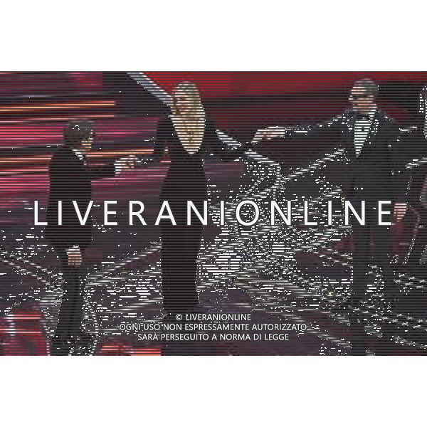Gianni Morandi, Chiara Ferragni e Amadeus Sanremo 2023 73mo Festival della Canzone Italiana - Quinta Serata Teatro Ariston - Sanremo (IM) 11-02-2023 foto Roberto Garavaglia/ag. Aldo Liverani sas / AGENZIA ALDO LIVERANI SAS