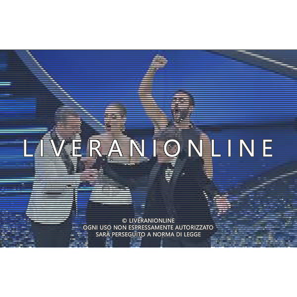 da SX Amadeus, Chiara Ferragni, Marco Mengoni e Gianni Morandi Sanremo 2023 73mo Festival della Canzone Italiana - Quinta Serata Teatro Ariston - Sanremo (IM) 11-02-2023 foto Roberto Garavaglia/ag. Aldo Liverani sas / AGENZIA ALDO LIVERANI SAS