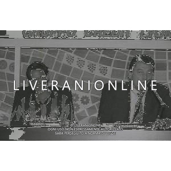 1996 BERGAMO PRESENTAZIONE DEL NUOVO ACQUISTO DELL\'ATALANTA CALCIO FILIPPO INZAGHI NELLA FOTO FILIPPO INZAGHI CON IL PRESIDENTE IVAN RUGGERI NELL\'ANNO 1996 DURANTE LA PRESENTAZIONE AG ALDO LIVERANI SAS