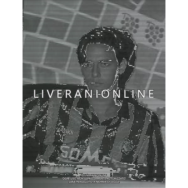 1996 BERGAMO PRESENTAZIONE DEL NUOVO ACQUISTO DELL\'ATALANTA CALCIO FILIPPO INZAGHI NELLA FOTO FILIPPO INZAGHI NELL\'ANNO 1996 DURANTE LA PRESENTAZIONE AG ALDO LIVERANI SAS