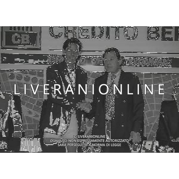 1996 BERGAMO PRESENTAZIONE DEL NUOVO ACQUISTO DELL\'ATALANTA CALCIO FILIPPO INZAGHI NELLA FOTO FILIPPO INZAGHI CON IL PRESIDENTE IVAN RUGGERI NELL\'ANNO 1996 DURANTE LA PRESENTAZIONE AG ALDO LIVERANI SAS