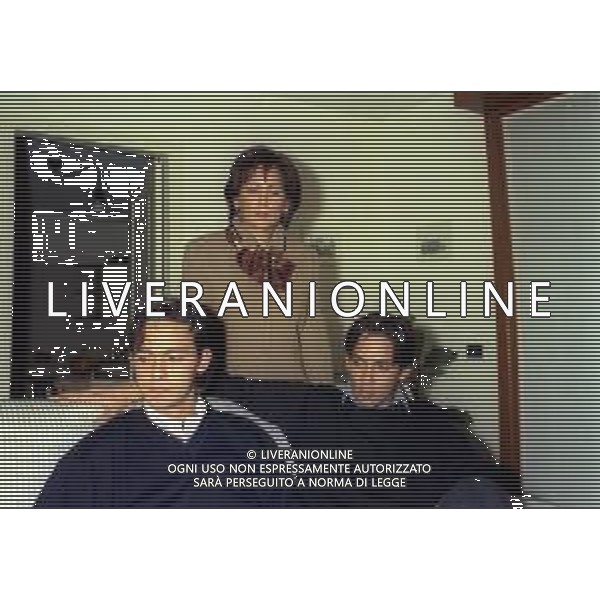 RETROSPETTIVA FILIPPO INZAGHI E SIMONE INZAGHI CALCIATORI NELLA FOTO FILIPPO INZAGHI CON IL FRATELLO SIMONE E I GENITORI IN CASA 16-12-1996 AG ALDO LIVERANI SAS
