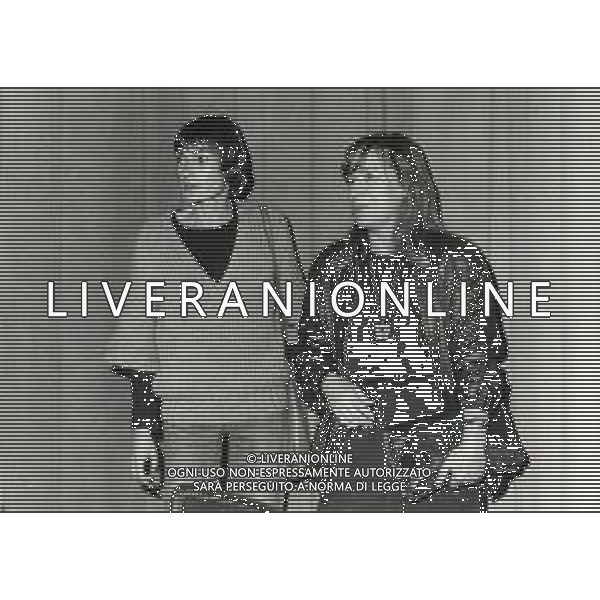RETROSPETTIVA MARGARETHE VON TROTTA REGISTA NELLA FOTO MARGARETHE VON TROTTA AMILANO NELL\'ANNO 1982 CON CRISTIANE ENSSLIN PRESENTANOIL FILM SUGLI ANNI DI PIOMBO AG ALDO LIVERANI SAS 