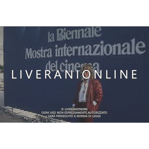 RETROSPETTIVA MARGARETHE VON TROTTA REGISTA NELLA FOTO MARGARETHE VON TROTTA A VENEZIA NELL\'ANNO 1981 AG ALDO LIVERANI SAS RETROSPETTIVA MARGARETHE VON TROTTA REGISTA NELLA FOTO MARGARETHE VON TROTTA A VENEZIA NELL\'ANNO 1981 AG ALDO LIVERANI SAS