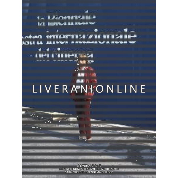 RETROSPETTIVA MARGARETHE VON TROTTA REGISTA NELLA FOTO MARGARETHE VON TROTTA A VENEZIA NELL\'ANNO 1981 AG ALDO LIVERANI SAS RETROSPETTIVA MARGARETHE VON TROTTA REGISTA NELLA FOTO MARGARETHE VON TROTTA A VENEZIA NELL\'ANNO 1981 AG ALDO LIVERANI SAS