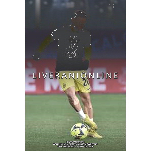 Hakan Calhanoglu (Inter) durante il riscaldamento con una maglietta per il popolo Turco Sampdoria vs Inter Genova 13-02-2023 Stadio Luigi Ferraris - Marassi Campionato Serie A TIM - 22a giornata foto Roberto Garavaglia/ag. Aldo Liverani sas / AGENZIA ALDO LIVERANI SAS