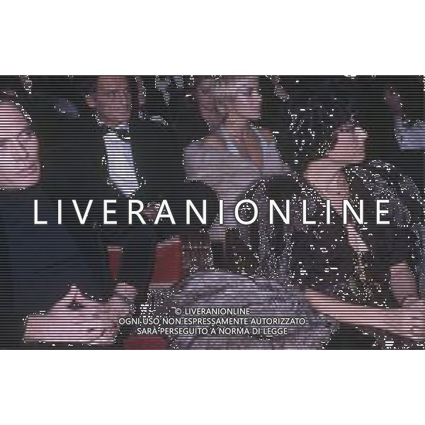 ARCHIVIO GIOVANNI LIVERANI RETROSPETTIVA CLAUDIA CARDINALE ATTRICE NELLA FOTO CON PASQUALE SQUITIERI, NADIA CASSINI E PHILIPPE LEROY AL PREMIO RODOLFO VALENTINO NELL\'ANNO 1975 AG ALDO LIVERANI SAS