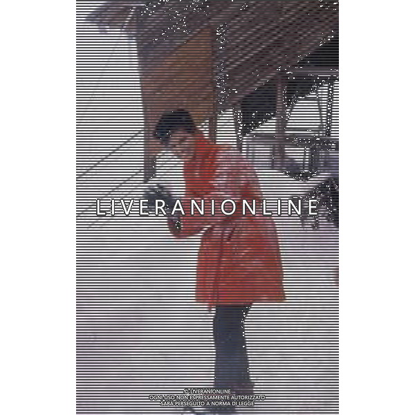 ARCHIVIO GIOVANNI LIVERANI RETROSPETTIVA CLAUDIA CARDINALE ATTRICE NELLA FOTO A CORTINA D\'AMPEZZO NELL\'ANNO 1963 AG ALDO LIVERANI SAS