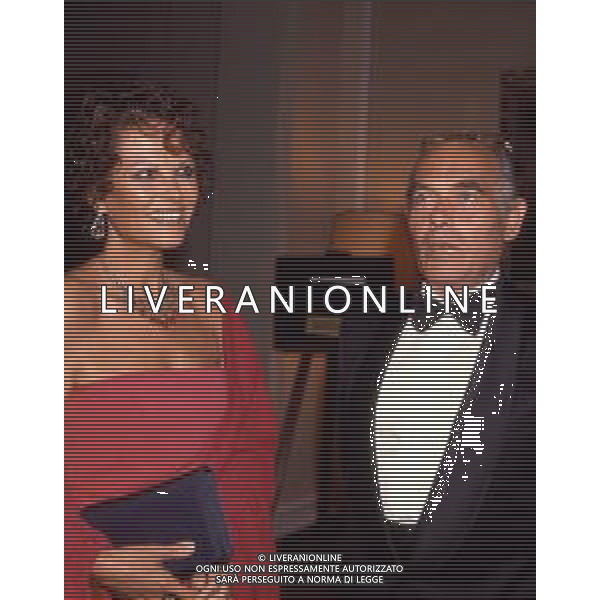 ARCHIVIO GIOVANNI LIVERANI RETROSPETTIVA CLAUDIA CARDINALE ATTRICE Nella foto CON IL MARITO PASQUALE SQUITIERI NELL\'ANNO 1989 AG ALDO LIVERANI SAS