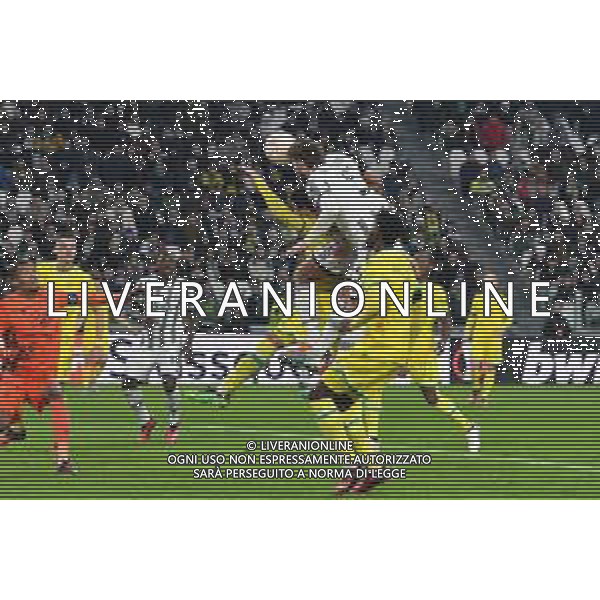 Torino 16.02.2023 Stadio Allianz Stadium ©Manuela Viganti/Agenzia Aldo Liverani Juventus vs Nantes Europa League 2022/2023 Spareggio Andata Nella foto: presunto rigore non concesso a Locatelli ©Viganti / AGENZIA ALDO LIVERANI SAS