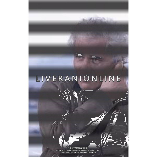 RETROSPETTIVA GIAN MARIA VOLONTE\' ATTORE NELLA FOTO GIAN MARIA VOLONTE\' NELL\'ANNO 1983 A CANNES FOTO ENRICO LIVERANI AG ALDO LIVERANI SAS 