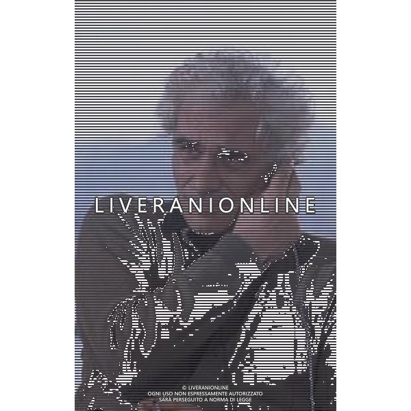 RETROSPETTIVA GIAN MARIA VOLONTE\' ATTORE NELLA FOTO GIAN MARIA VOLONTE\' NELL\'ANNO 1983 A CANNES FOTO ENRICO LIVERANI AG ALDO LIVERANI SAS 