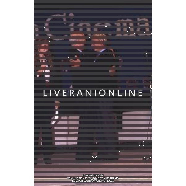 RETROSPETTIVA GIAN MARIA VOLONTE\' ATTORE NELLA FOTO GIAN MARIA VOLONTE\' NELL\'ANNO 1984 A VENEZIA  AG ALDO LIVERANI SAS  