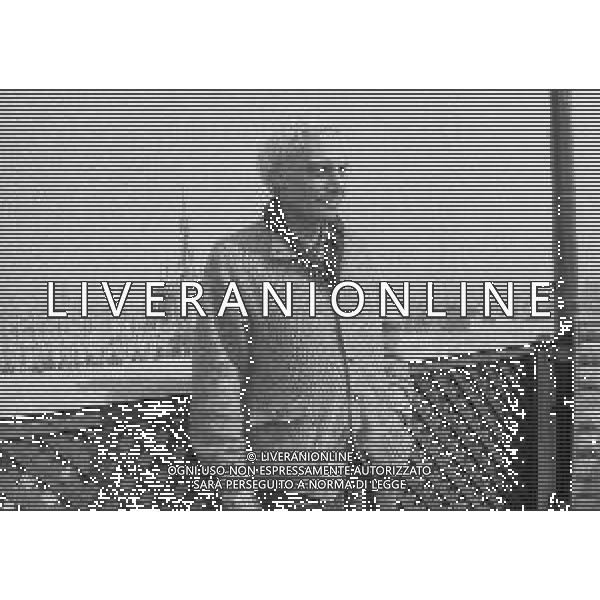 RETROSPETTIVA GIAN MARIA VOLONTE\' ATTORE NELLA FOTO GIAN MARIA VOLONTE \' A MILANO NELL\'ANNO 1990 TERRAZZA MARTINI AG ALDO LIVERANI SAS 