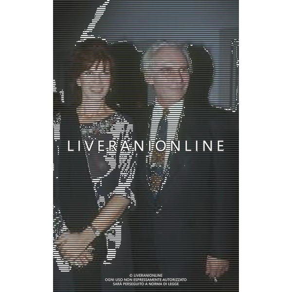 RETROSPETTIVA GIAN MARIA VOLONTE\' ATTORE NELLA FOTO GIAN MARIA VOLONTE \' A VENEZIA NELL\'ANNO 1991 CON ANGELICA IPPOLITO AG ALDO LIVERANI SAS 