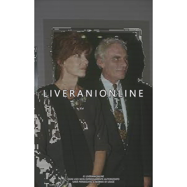RETROSPETTIVA GIAN MARIA VOLONTE\' ATTORE NELLA FOTO GIAN MARIA VOLONTE \' A VENEZIA NELL\'ANNO 1991 CON ANGELICA IPPOLITO AG ALDO LIVERANI SAS  