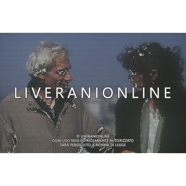 RETROSPETTIVA GIAN MARIA VOLONTE\' ATTORE NELLA FOTO GIAN MARIA VOLONTE \' A MILANO NELL\'ANNO 1990 TERRAZZA MARTINI CON ANGELICA IPPOLITO AG ALDO LIVERANI SAS 