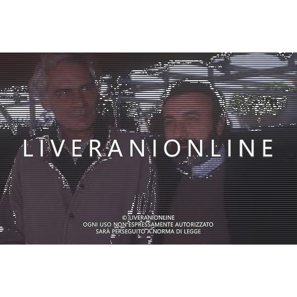 RETROSPETTIVA GIAN MARIA VOLONTE\' ATTORE NELLA FOTO GIAN MARIA VOLONTE \' A MILANO NELL\'ANNO 1990 TERRAZZA MARTINI CON GIANNI AMELIO AG ALDO LIVERANI SAS 