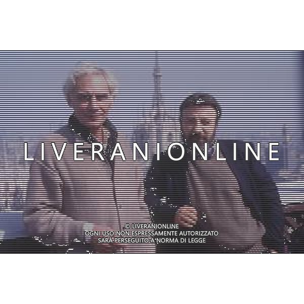 RETROSPETTIVA GIAN MARIA VOLONTE\' ATTORE NELLA FOTO GIAN MARIA VOLONTE \' A MILANO NELL\'ANNO 1990 TERRAZZA MARTINI CON GIANNI AMELIO AG ALDO LIVERANI SAS 