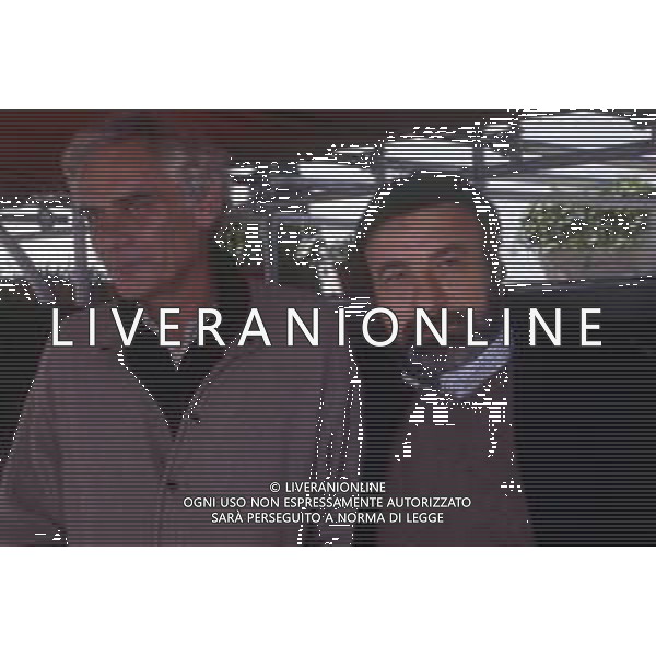 RETROSPETTIVA GIAN MARIA VOLONTE\' ATTORE NELLA FOTO GIAN MARIA VOLONTE \' A MILANO NELL\'ANNO 1990 TERRAZZA MARTINI CON GIANNI AMELIO AG ALDO LIVERANI SAS 