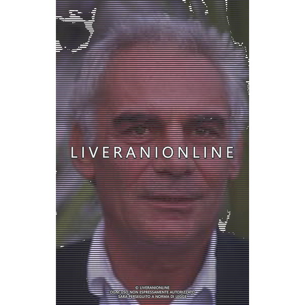 RETROSPETTIVA GIAN MARIA VOLONTE\' ATTORE NELLA FOTO GIAN MARIA VOLONTE \' A VENEZIA NELL\'ANNO 1987 CAST DEL FILM“IL RAGAZZO DI CALABRIA“ AG ALDO LIVERANI SAS