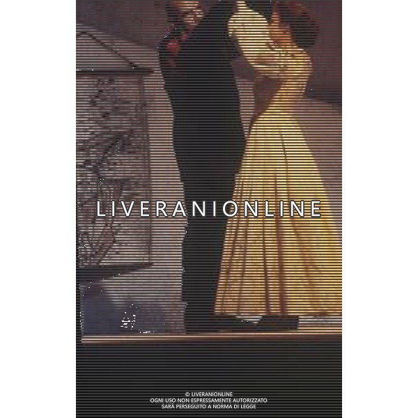 RETROSPETTIVA ENRICO MARIA SALERNO ATTORE NELLA FOTO ENRICO MARIA SALERNO NELL\'ANNO 1986 IN TEATRO “OTELLO“ AG ALDO LIVERANI SAS 