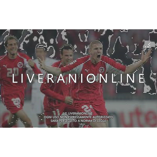 Berna 12 novembre 2005 Svizzera - Turchia play-off qualificazioni mondiali Germania 2006 nella foto: esultanza dopo il gol di Senderos Philippe foto Andry / Ag. Aldo Liverani