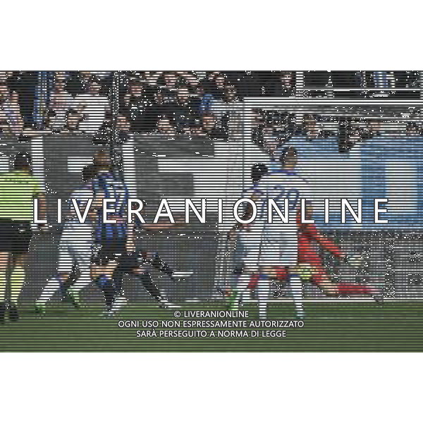 TVRG Ademola Lookman (Atalanta) segna il gol dell\'1 a 1 ma la rete viene annullata Atalanta vs Lecce Bergamo 19-02-2023 Gewiss Stadium - Stadio Atleti Azzurri d\'Italia Campionato Serie A TIM - 23a giornata foto Roberto Garavaglia/ag. Aldo Liverani sas/ AGENZIA ALDO LIVERANI SAS