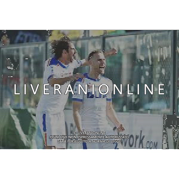 TVRG Pietro Ceccaroni (Lecce) SX e Alexis Blin (Lecce) DX esultano dopo il gol del 2 a 0 Atalanta vs Lecce Bergamo 19-02-2023 Gewiss Stadium - Stadio Atleti Azzurri d\'Italia Campionato Serie A TIM - 23a giornata foto Roberto Garavaglia/ag. Aldo Liverani sas/ AGENZIA ALDO LIVERANI SAS
