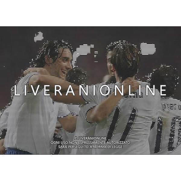 AMSTERDAM (HOLLAND) 12/11/2005 AMICHEVOLE OLANDA-ITALIA 1-3 NELLA FOTO L\' ESULTANZA DEI CALCIATORI DELL\' ITALIA FOTO LUZZANI/AG ALDO LIVERANI