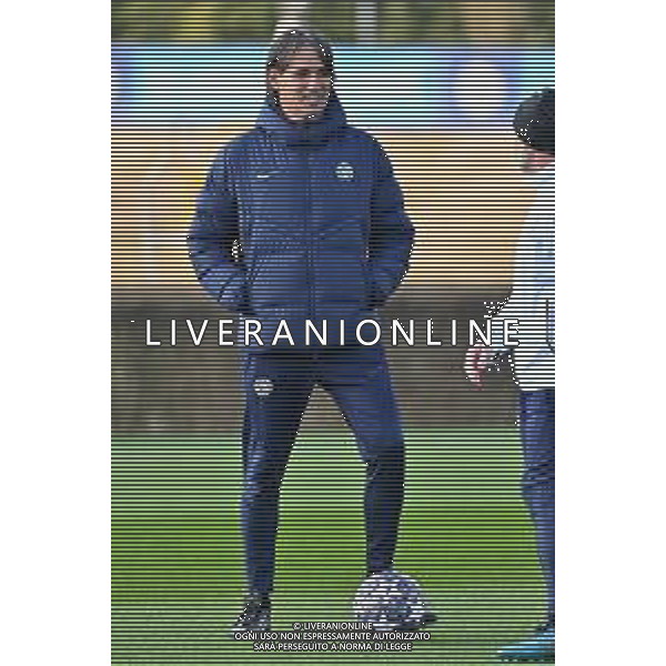 TVRG Allenamento Inter nella foto Simone Inzaghi allenatore Inter Appiano Gentile (CO) 21-02-2023 Centro sportivo Suning in memoria di Angelo Moratti - La Pinetina Allenamento Inter in preparazione della gara di andata contro il Porto valevole per gli ottavi di finale della UEFA Champions League foto Roberto Garavaglia/ag. Aldo Liverani sas/ AGENZIA ALDO LIVERANI SAS