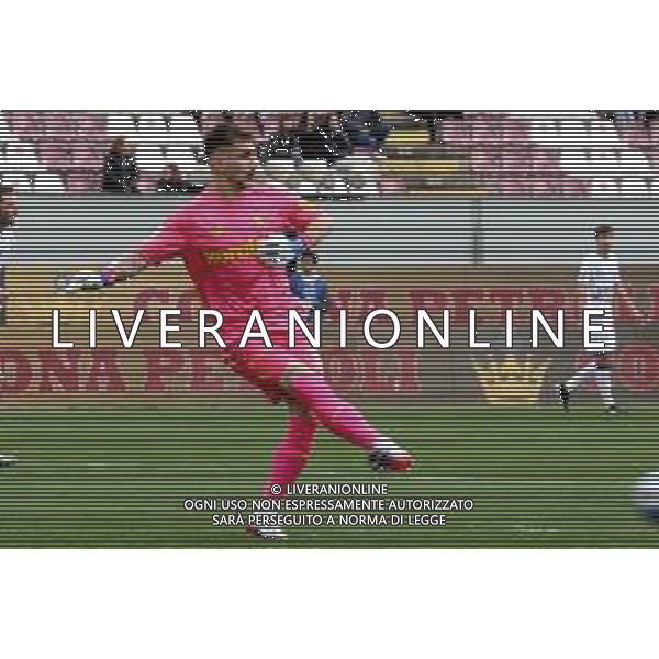 25/02/2023 STADIO ORESTE GRANILLO CAMPIONATO NAZIONALE DI CALCIO SERIE B. REGGINA VS MODENA IN FOTO RICCARDO GAGNO PORTIERE MODENA ©GARREFFA PASQUALE / AGENZIA ALDO LIVERANI SAS