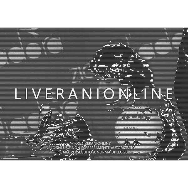 RETROSPETTIVA ZICO PSEUDONIMO DI ARTHUR ANTUNES COIMBRA CALCIATORE NELLA FOTO ZICO CON A MILANO NELL\'ANNO 1983  AG ALDO LIVERANI SAS 