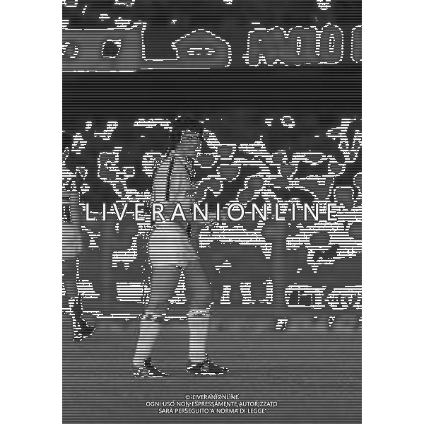 RETROSPETTIVA ZICO PSEUDONIMO DI ARTHUR ANTUNES COIMBRA CALCIATORE NELLA FOTO ZICO CON LA MAGLIA DELL\'UDINSE CALCIO NELL\'ANNO 1983-1984 AG ALDO LIVERANI SAS