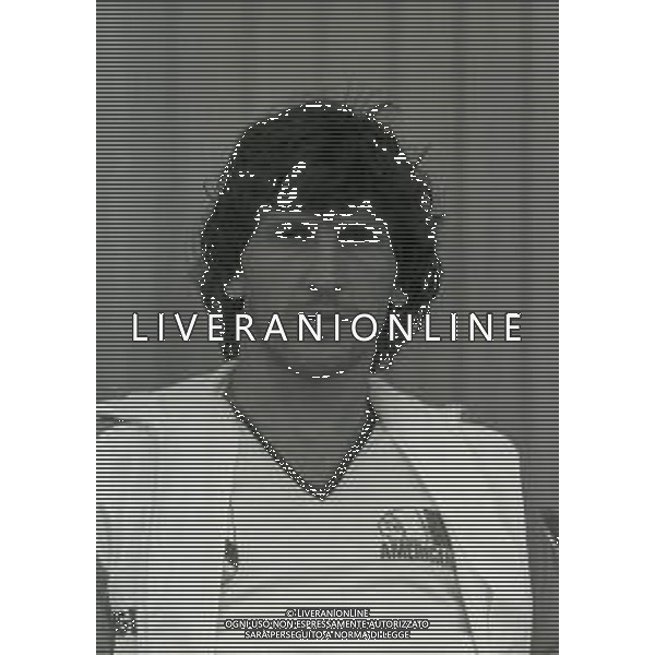 RETROSPETTIVA ZICO PSEUDONIMO DI ARTHUR ANTUNES COIMBRA CALCIATORE NELLA FOTO ZICO CON LA MAGLIA DELL\'UDINSE CALCIO NELL\'ANNO 1983-1984 AG ALDO LIVERANI SAS
