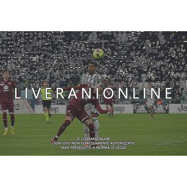 Torino 28.02.2023 Allianz Stadium Juventus vs Torino Campionato Calcio Serie A TIM 2022/2023 24a giornata Nella foto: antonio sanabria e alex sandro ©Viganti / AGENZIA ALDO LIVERANI SAS