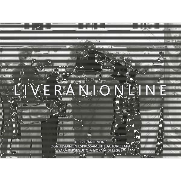 1983 MILANO FUNERALI DI ANDREA RIZZOLI-EDITORE PRODUTTORE CINEMATOGRAFICO E DIRIGENTE SPORTIVO NELLA FOTO I FUNERALI DI ANDREA RIZZOLI A MILANO NELL\'ANNO 1983 AG ALDO LIVERANI SAS