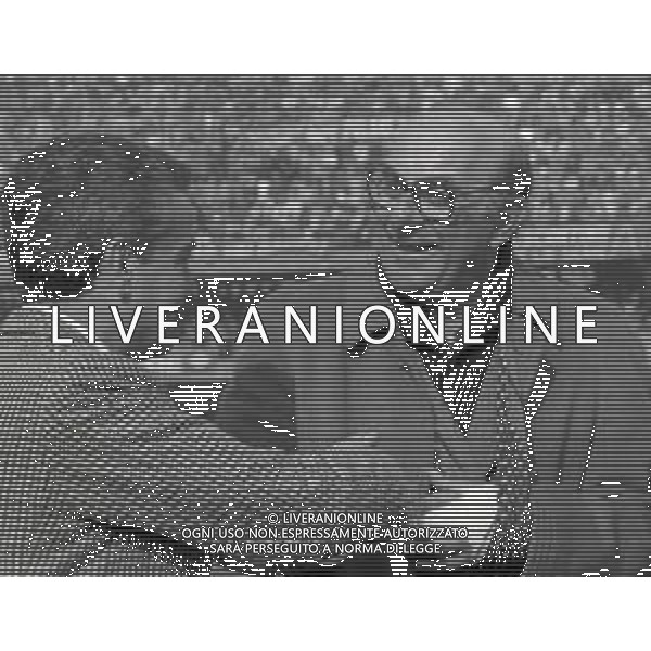 RETROSPETTIVA LAMBERTO MAZZA PRESIDENTE UDINESE CALCIO NELLA FOTO LAMBERTO MAZZA A VERONA PRIMA DELLA PARTITA VERONA-UDINESE PER UNA PREMIAZIONE NELL\'ANNO 1983 CON CELESTINO GUIDOTTI PRESIDENTE VERONA CALCIO AG ALDO LIVERANI SAS