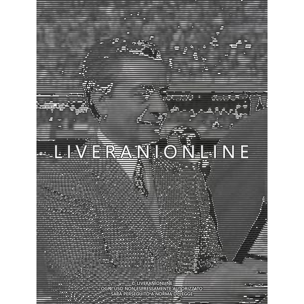 RETROSPETTIVA LAMBERTO MAZZA PRESIDENTE UDINESE CALCIO NELLA FOTO LAMBERTO MAZZA A VERONA PRIMA DELLA PARTITA VERONA-UDINESE PER UNA PREMIAZIONE NELL\'ANNO 1983 AG ALDO LIVERANI SAS