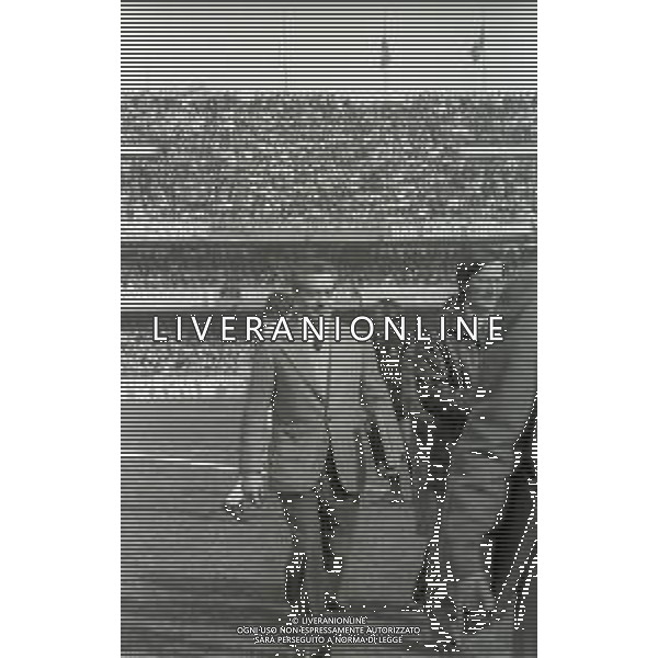 RETROSPETTIVA LAMBERTO MAZZA PRESIDENTE UDINESE CALCIO NELLA FOTO LAMBERTO MAZZA A VERONA PRIMA DELLA PARTITA VERONA-UDINESE PER UNA PREMIAZIONE NELL\'ANNO 1983 AG ALDO LIVERANI SAS