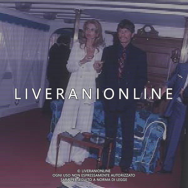 RETROSPETTIVA CHARLES BRONSON ATTORE NELLA FOTO CHARLES BRONSON CON JILL IRELAND A CANNES NELL\'ANNO 1973 AG ALDO LIVERANI SAS