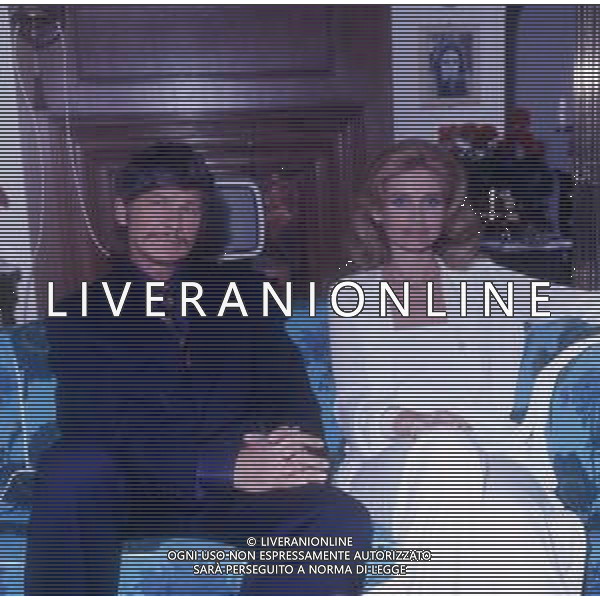 RETROSPETTIVA CHARLES BRONSON ATTORE NELLA FOTO CHARLES BRONSON CON JILL IRELAND A CANNES NELL\'ANNO 1973 AG ALDO LIVERANI SAS