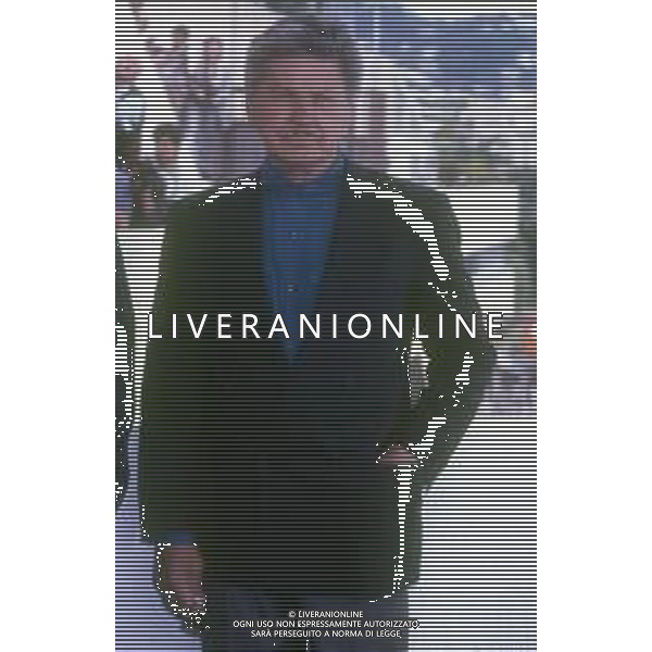 RETROSPETTIVA CHARLES BRONSON ATTORE NELLA FOTO CHARLES BRONSON A CANNES NELL\'ANNO 1991 AG ALDO LIVERANI SAS